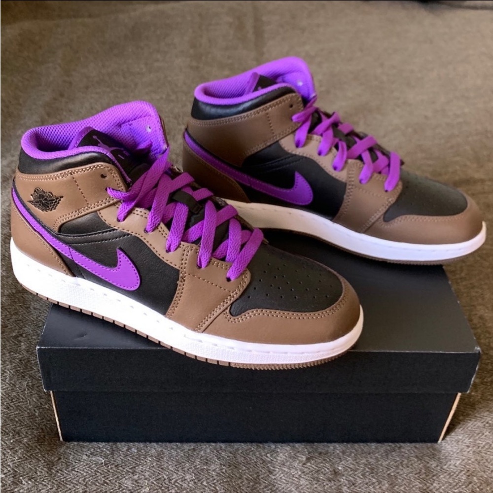 Jordan Mid-Top Sneakers Brown Black Purple - Picture 5 of 13